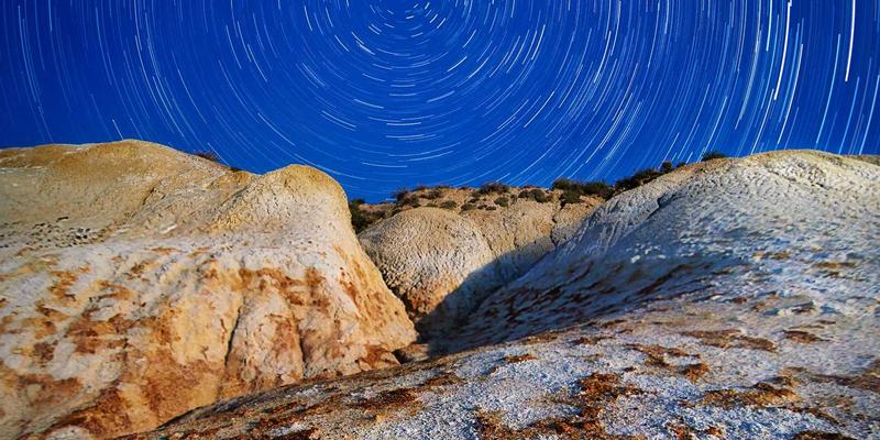 户外旅行52周：徒步新手指南与驴友社区全攻略