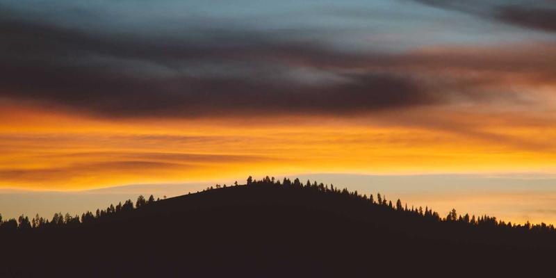 逍遥驴的户外哲学：露营与登山，一场与自然的深度对话